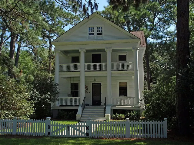 50 N Bayview Avenue Fairhope Sept 2012